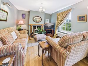 Living Room- click for photo gallery